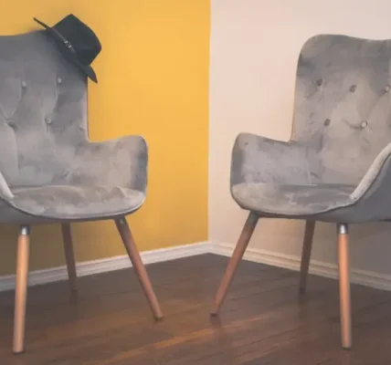 Krzesła welurowe